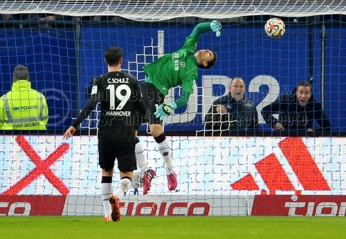 Hamburger SV - Hannover 96 am 07. Februar 2015 (© MSSP)