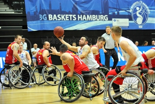 BG Baskets Hamburg - RBC Koeln 99ers am 24. Oktober 2015 (© MSSP)
