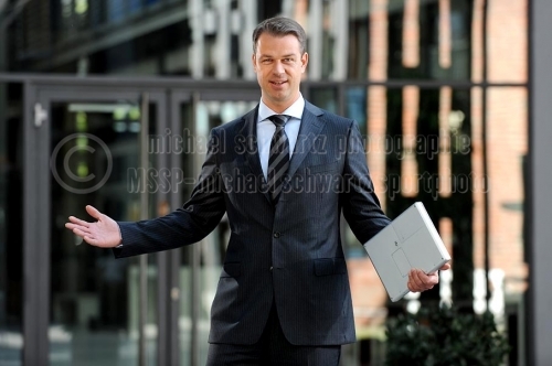 Business-Portraitfoto # Imageshooting (© schwartz photographie)