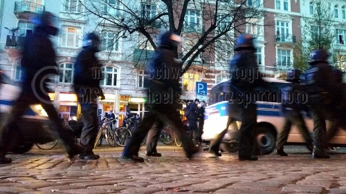 Polizeieinsatz im Hamburger Schanzenviertel am 1. Mai 2016 (© MSP)
