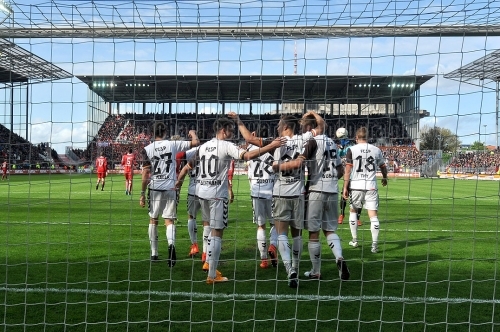 FC St. Pauli - 1. FC Kaiserslautern am 15. Mai 2016 (© MSSP - Michael Schwartz)