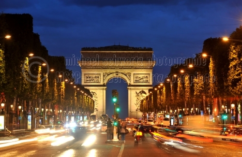 Triumphbogen  in Paris am 15. Juni 2016 (© MSSP - Michael Schwartz)