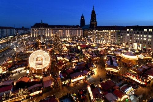 Striezelmarkt in Dresden zur Blauen Stunde am 22. Dezember 2016 (© MSSP)