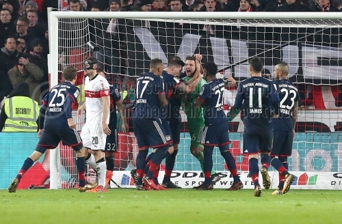 VfB Stuttgart - FC Bayern Muenchen  am 16. Dezember 2017 (© MSSP - Tom Kohler)