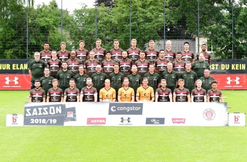 Mannschaftsfoto FC St. Pauli der Saison 2018-2019 am 05. Juli 2018 (© MSSP - Michael Schwartz)