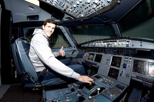 Andrew Barham im Flugsimulator-Cockpit am 28. Januar 2019 (© MSSP - Michael Schwartz)
